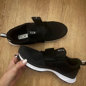 TIEM Black Cycling Shoes for Women